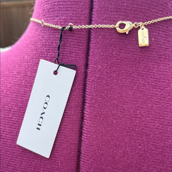 Coach Gold Heart Necklace NWT - Picture 2 of 3